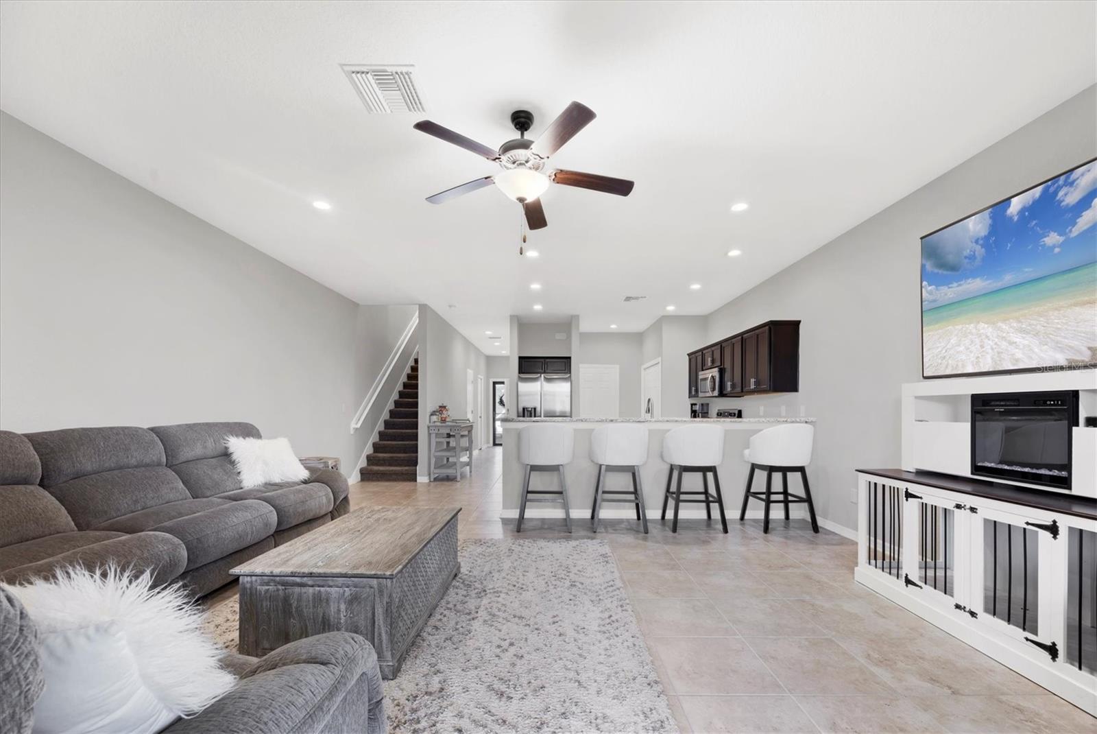 BRADFORD MANOR TWNHMS - Residential