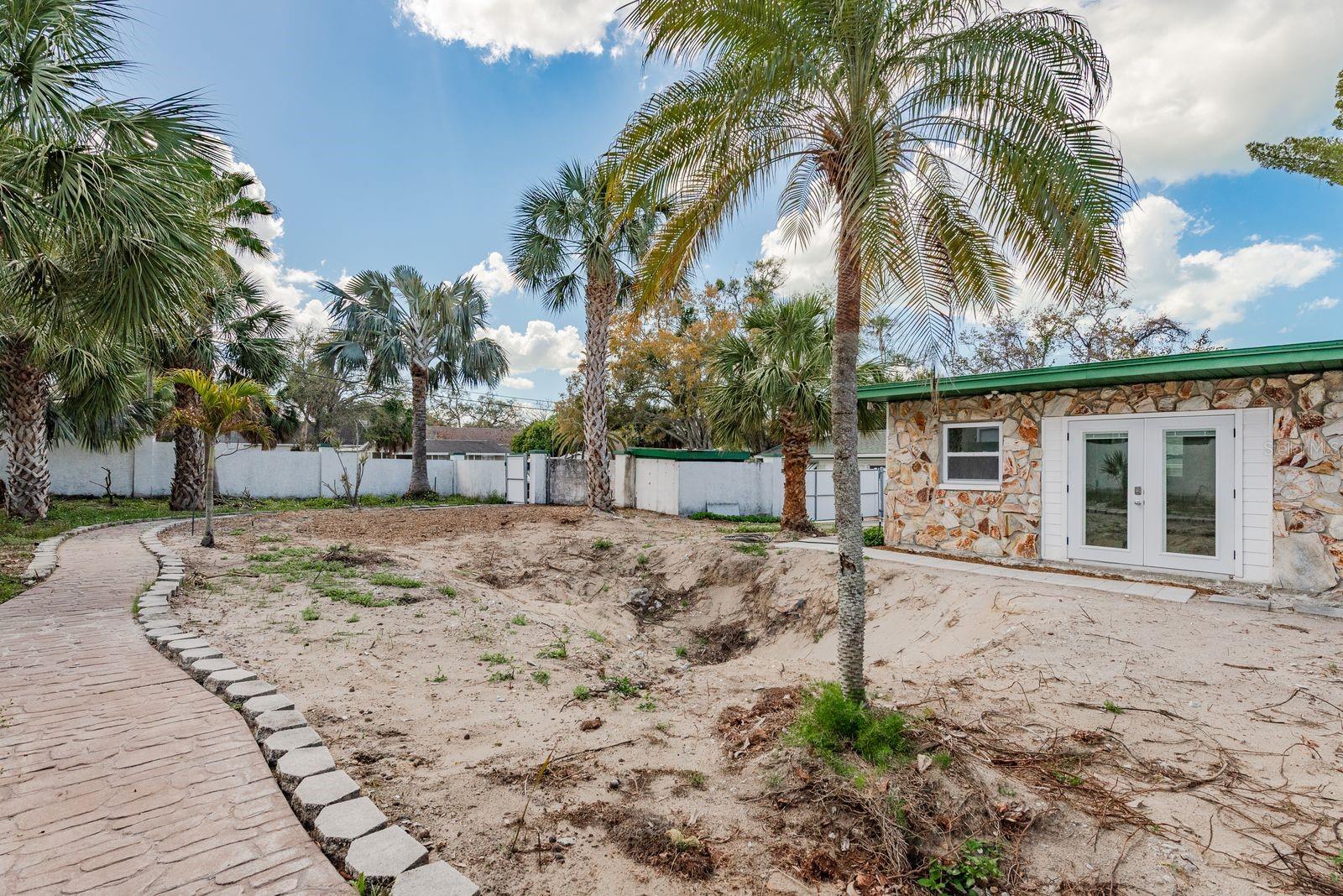 PALM HARBOR ESTATES - Land