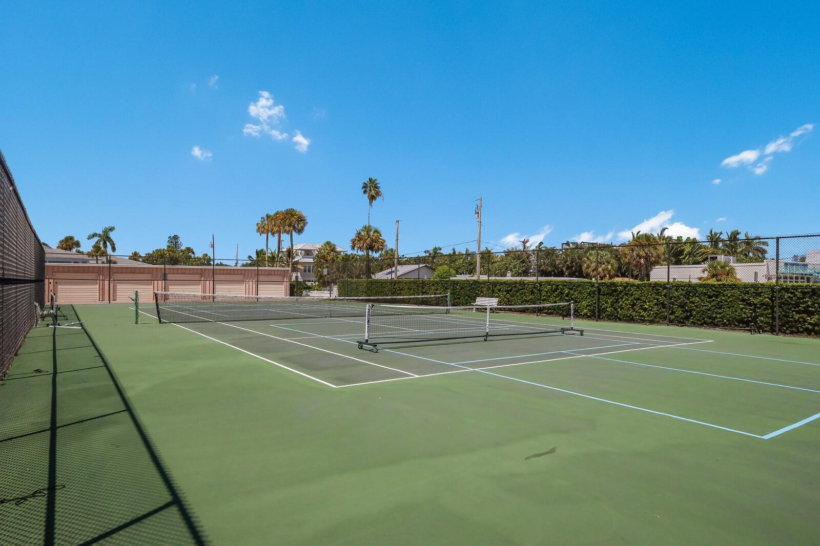 MARTINIQUE APTS NORTH - Residential