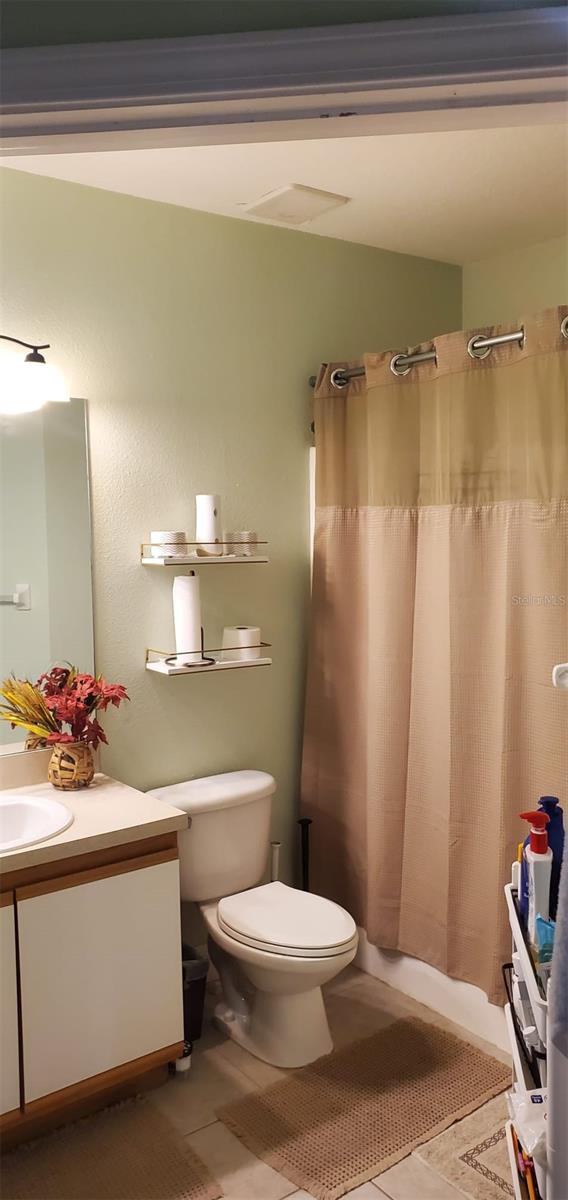 VILLAGES OF BLOOMINGDALE CONDO - Residential