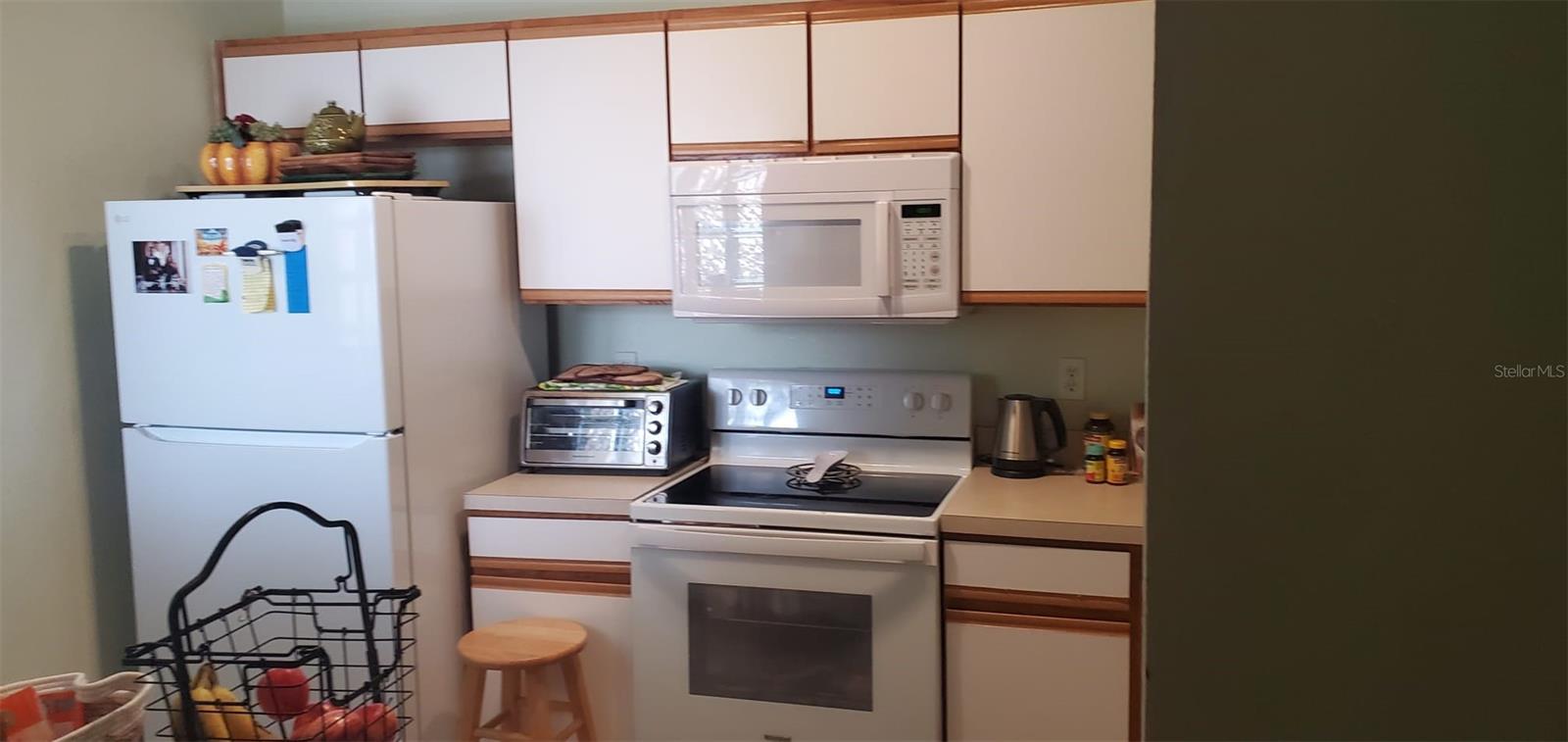 VILLAGES OF BLOOMINGDALE CONDO - Residential