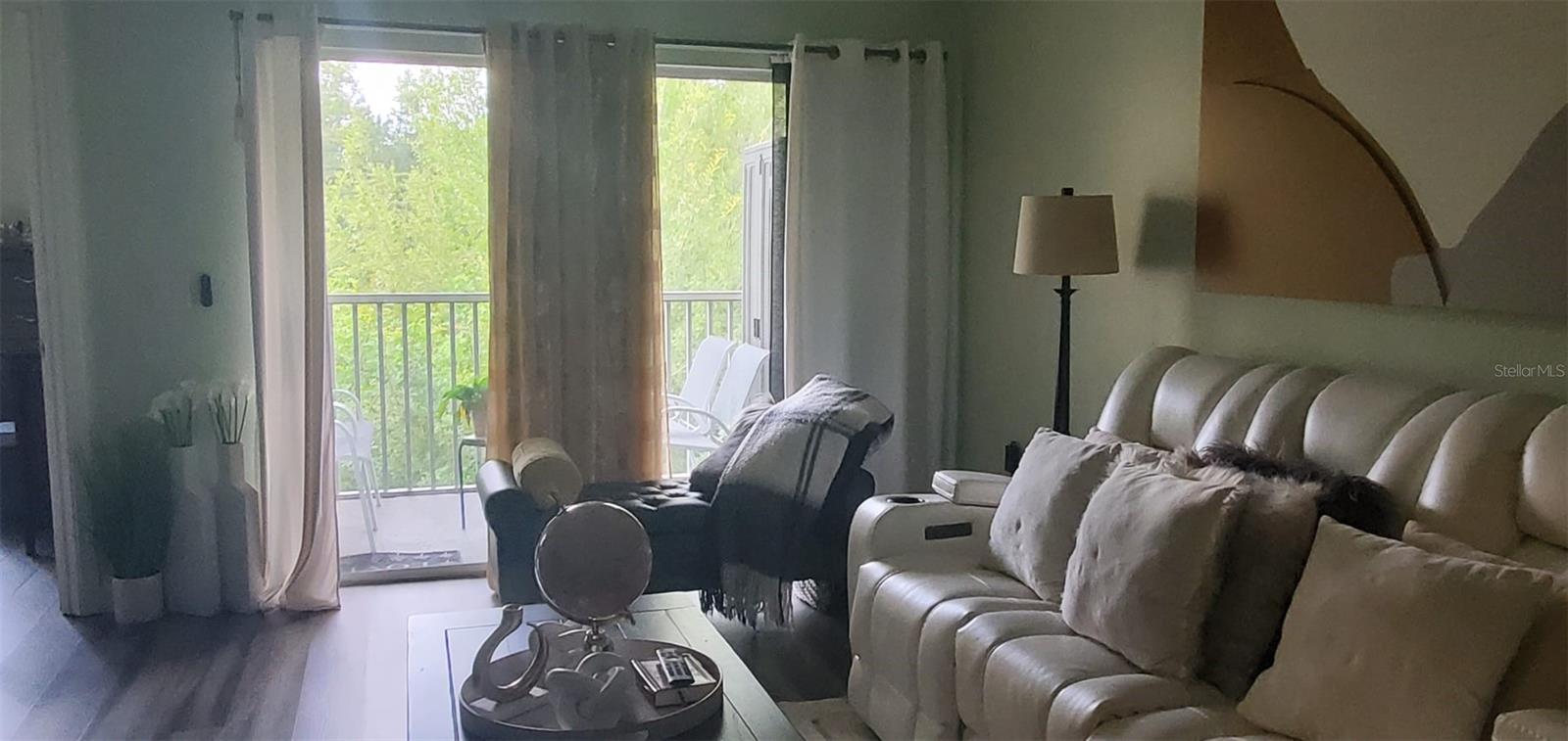 VILLAGES OF BLOOMINGDALE CONDO - Residential