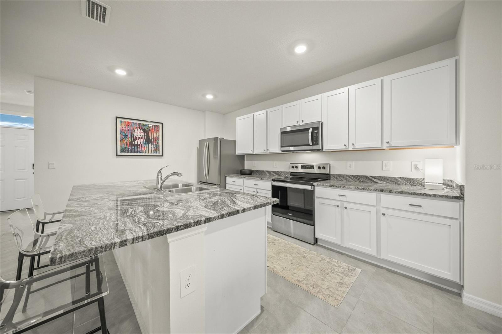 5215 MONTELENA COVE SW