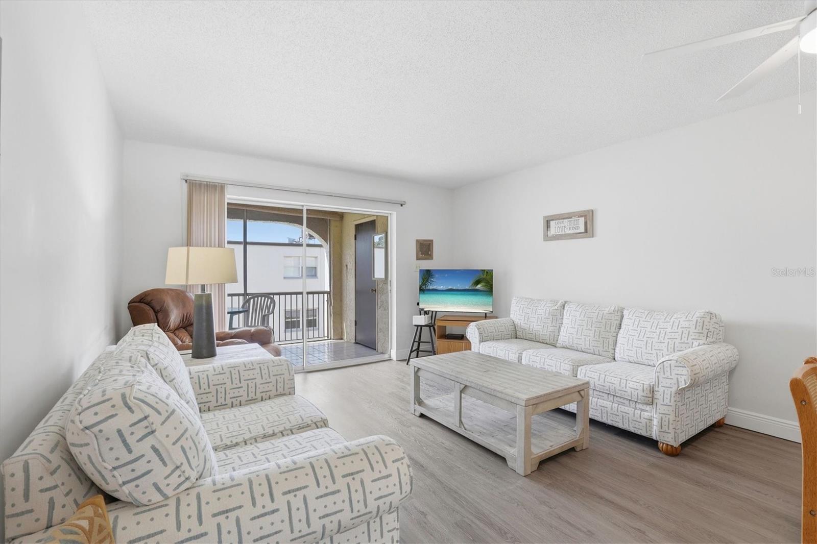 BOULEVARD CLUB THE CONDO - Residential