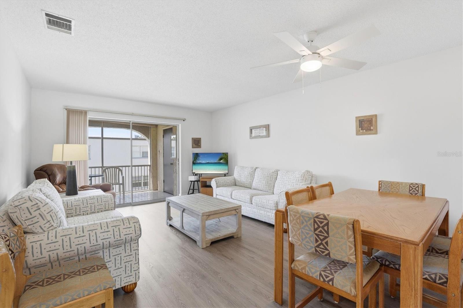 BOULEVARD CLUB THE CONDO - Residential