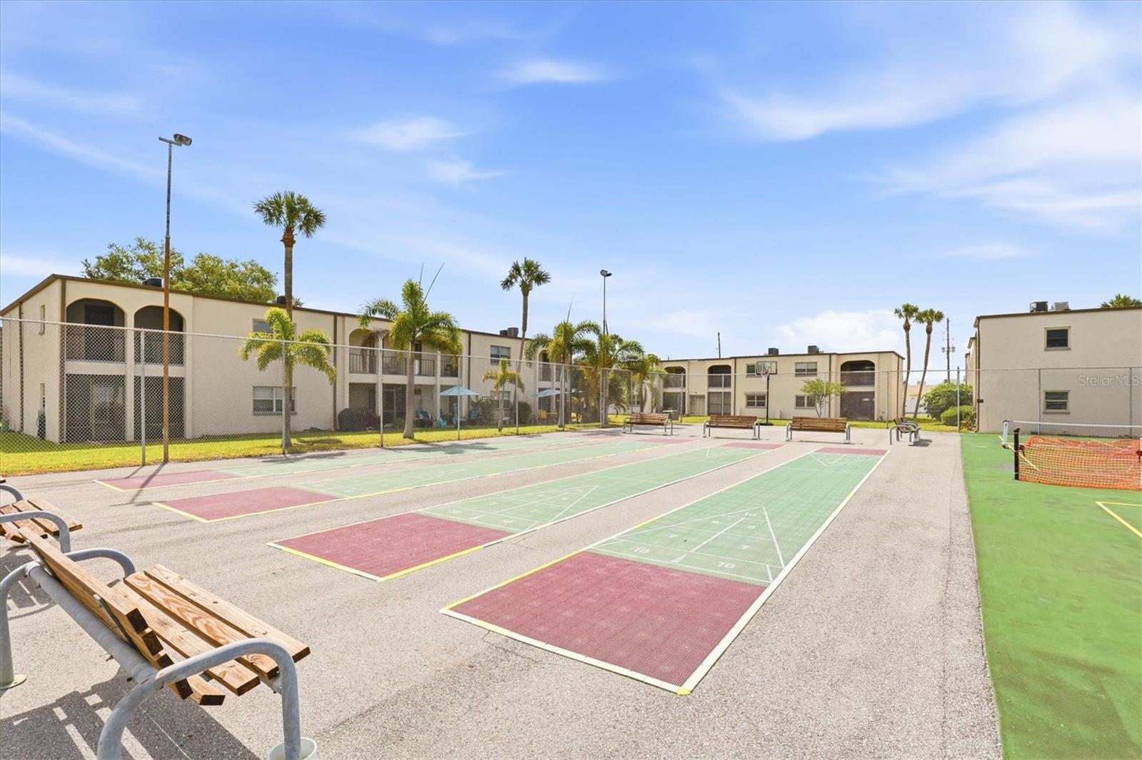 BOULEVARD CLUB THE CONDO - Residential