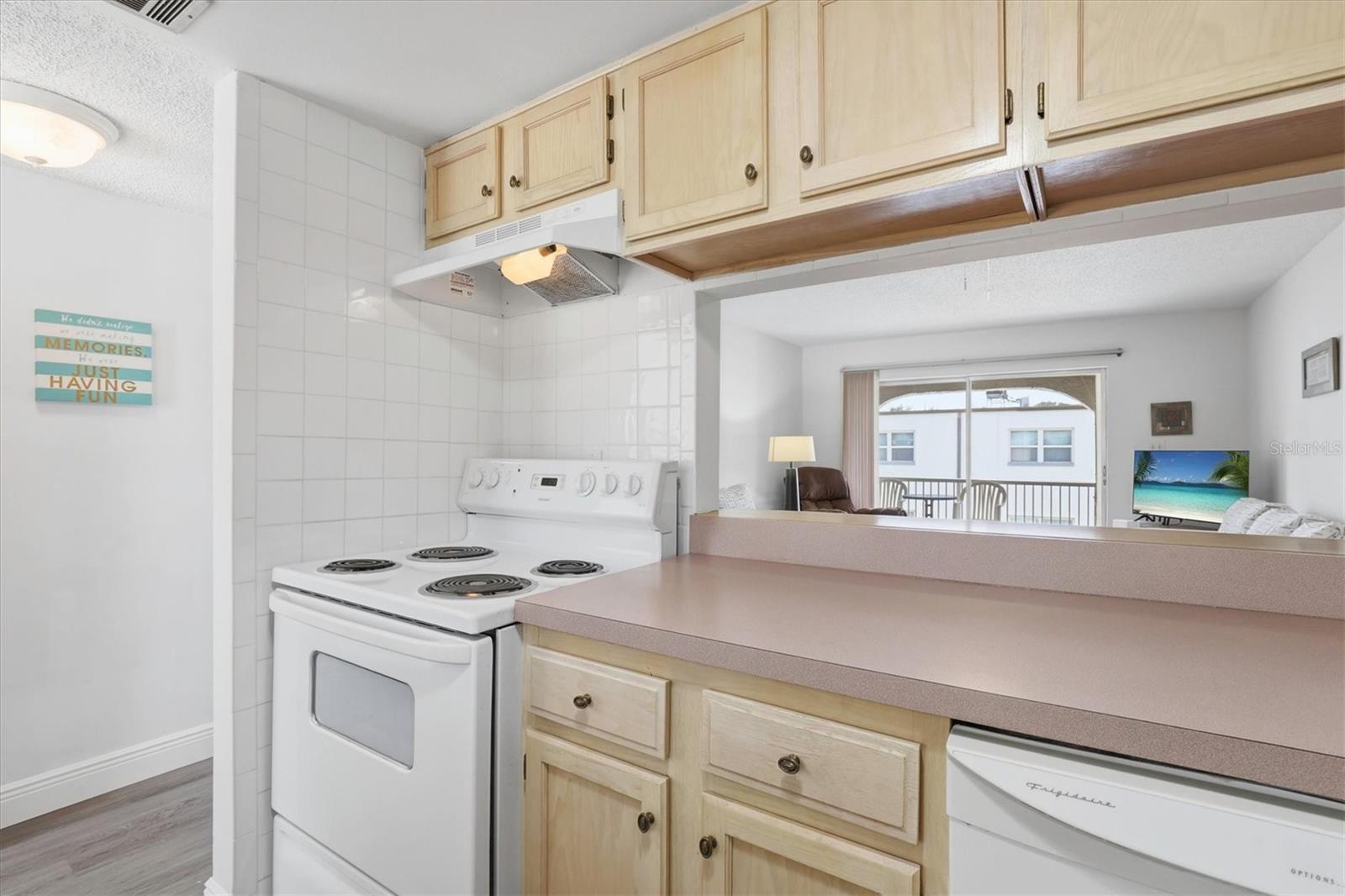 BOULEVARD CLUB THE CONDO - Residential