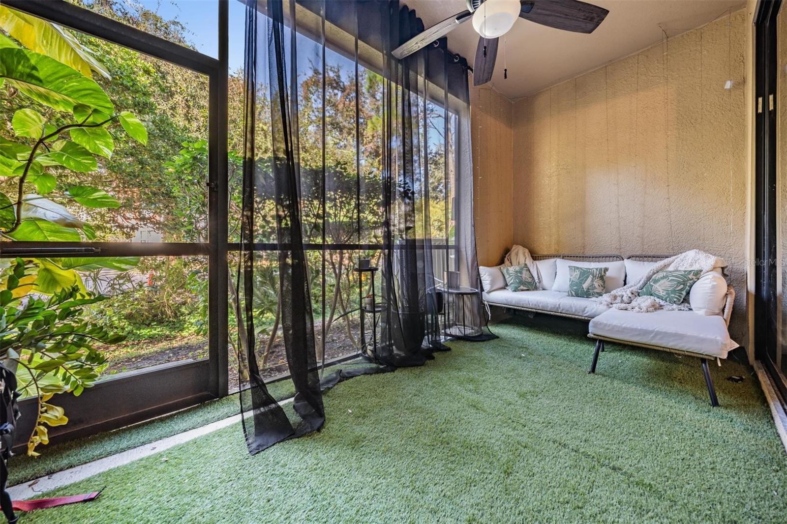 BAY ISLES TWNHMS - Residential