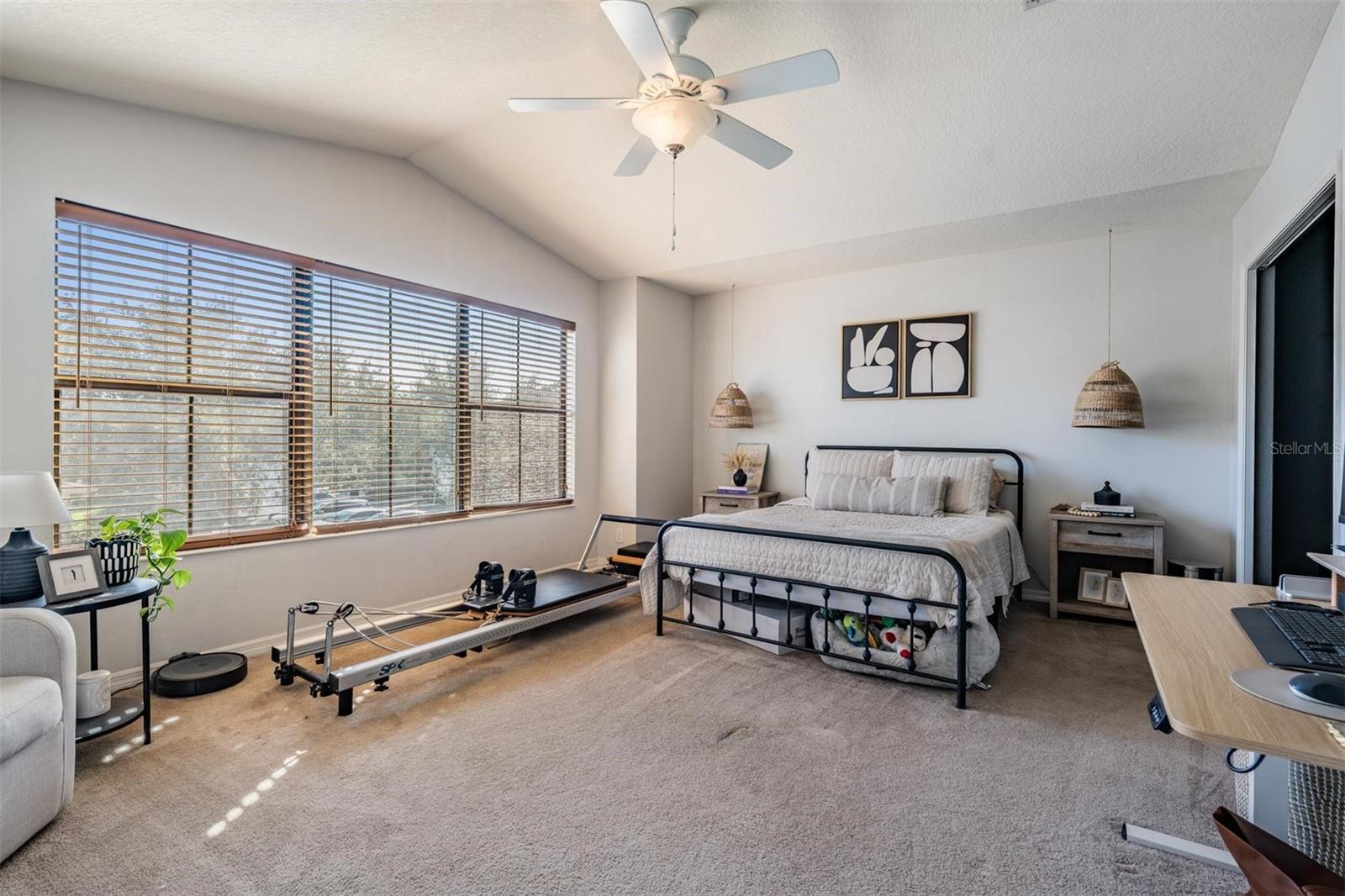 BAY ISLES TWNHMS - Residential