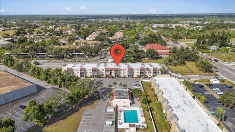 Photo of 519 Albee Farm Road #308, Venice, FL 34285 (MLS # N6141163)