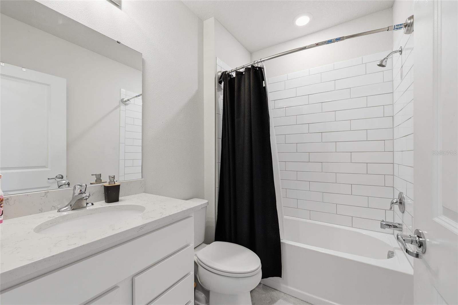RIVERSTONE PH 1 - Residential
