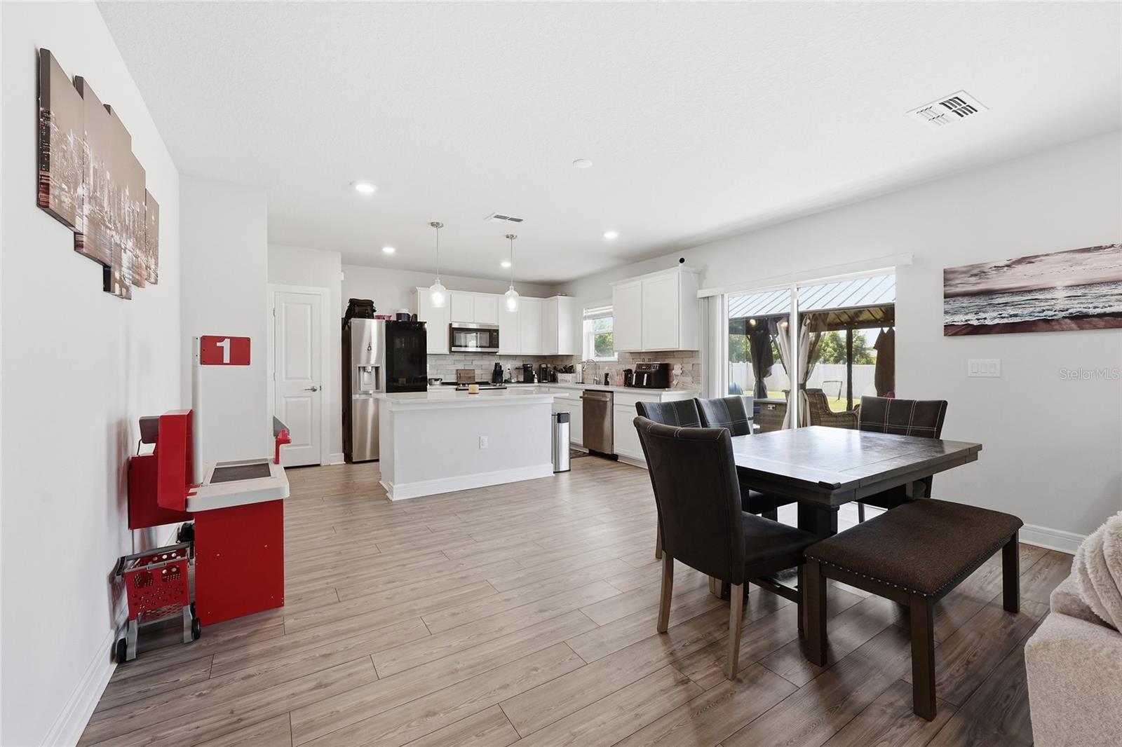 RIVERSTONE PH 1 - Residential