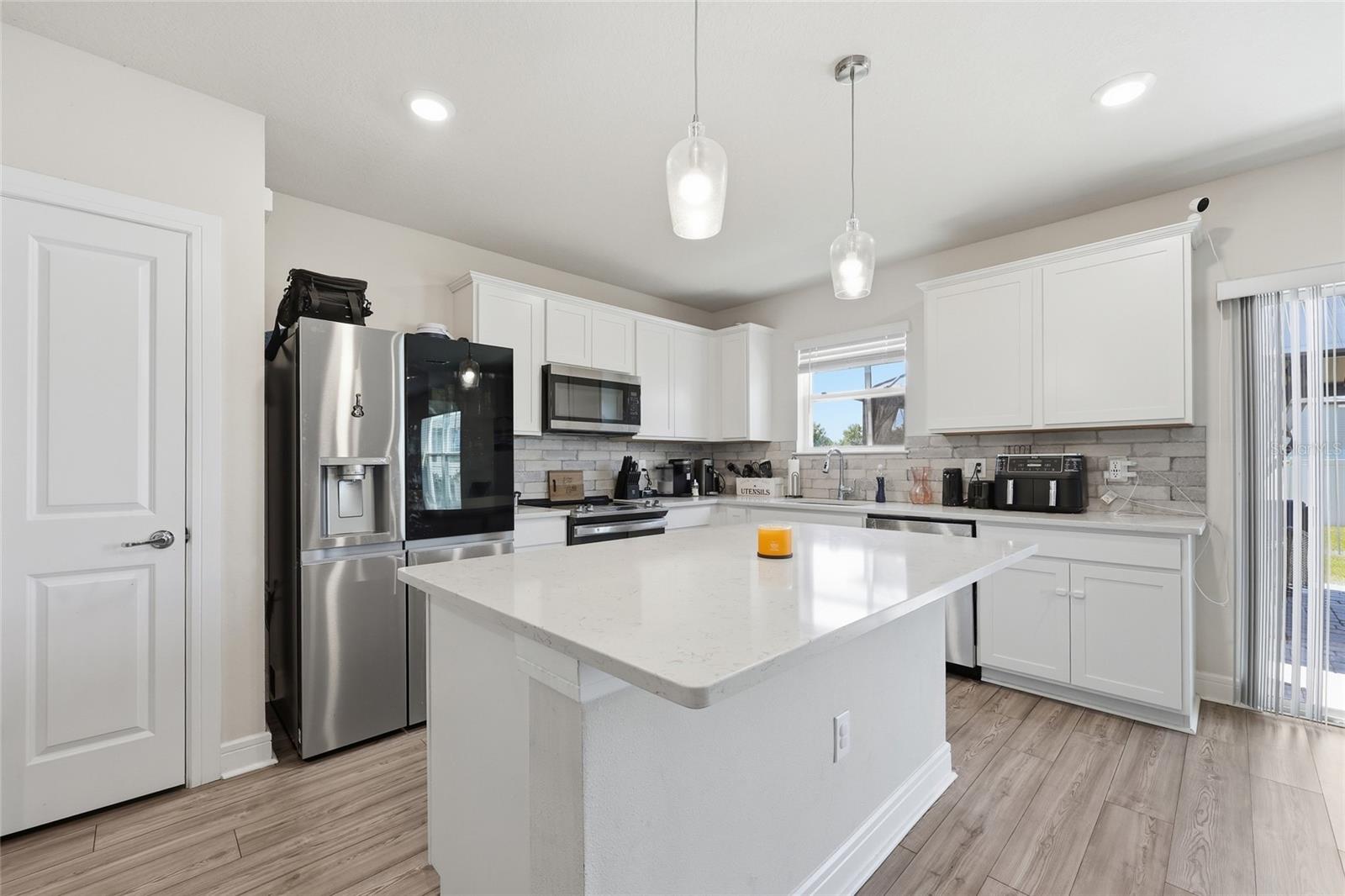 RIVERSTONE PH 1 - Residential