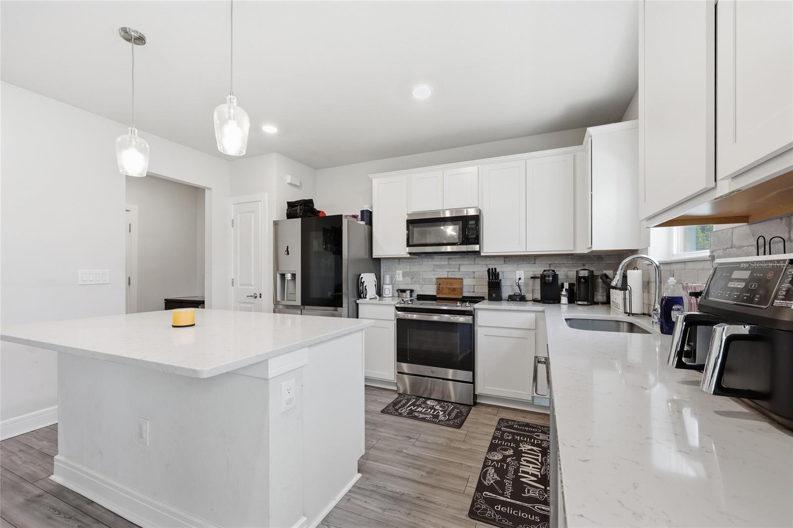 RIVERSTONE PH 1 - Residential