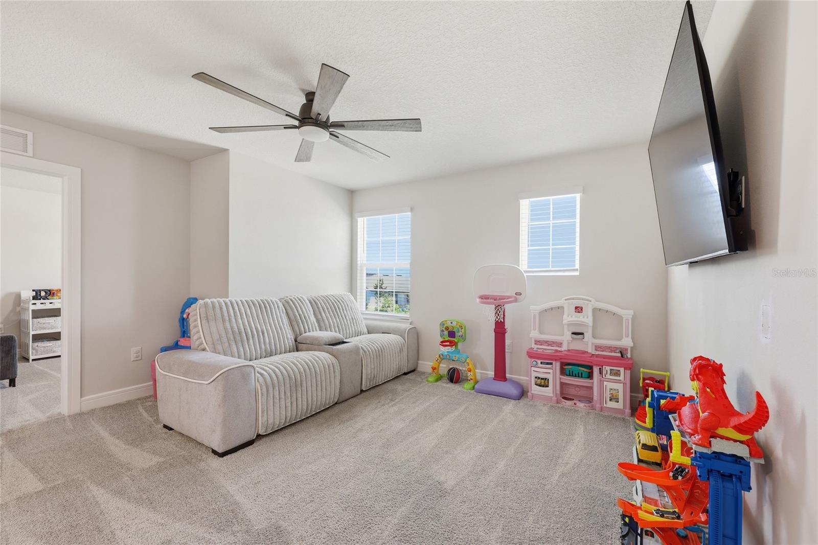 RIVERSTONE PH 1 - Residential
