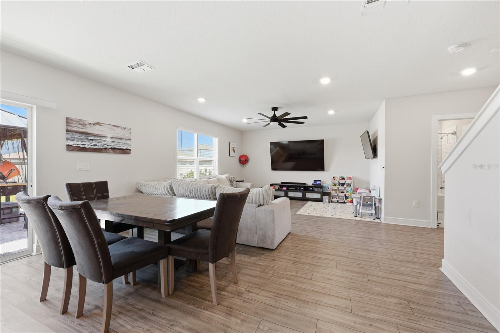 RIVERSTONE PH 1 - Residential
