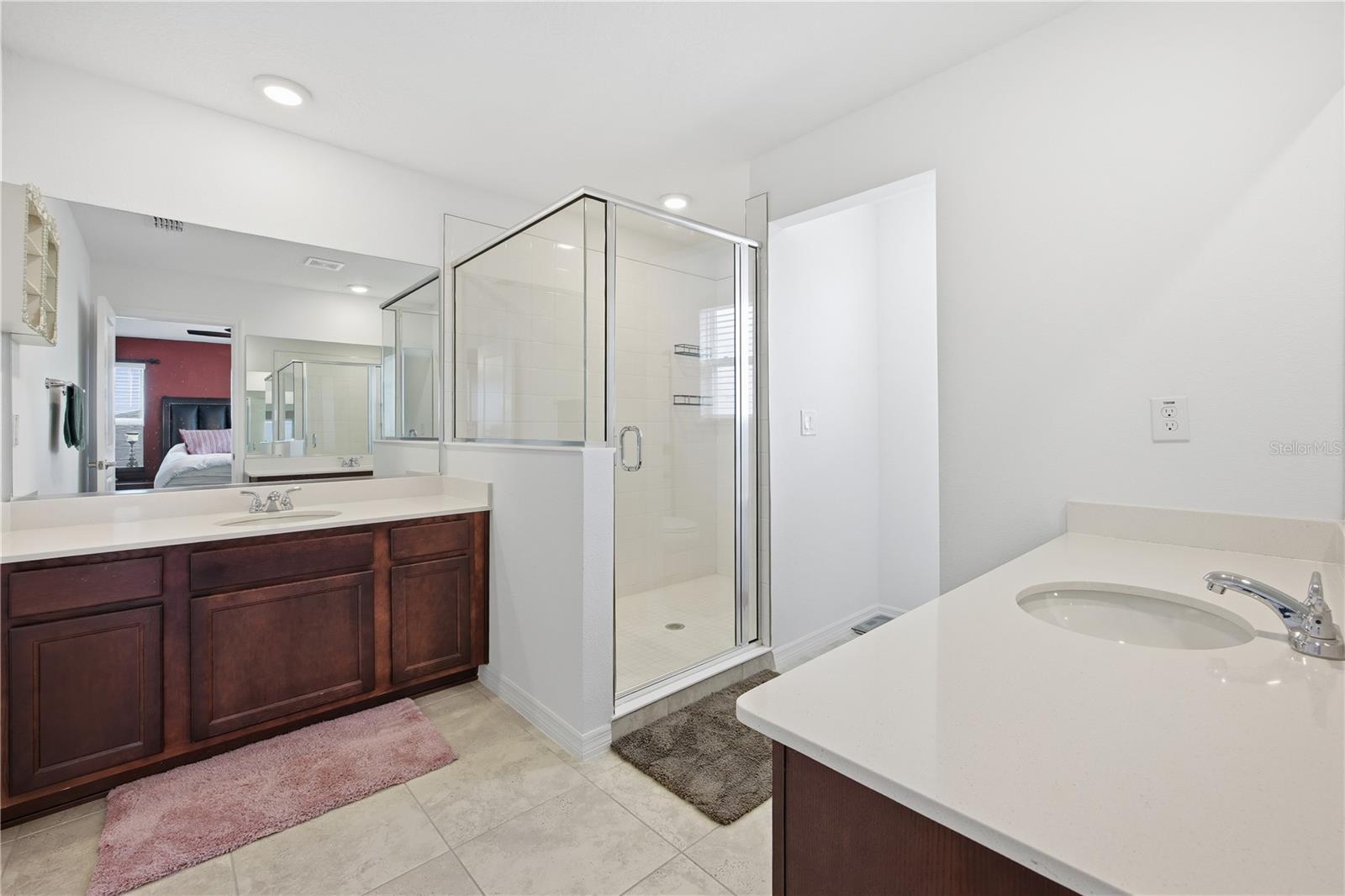 CALESA TOWNSHIP ROAN HILLS PH - Residential