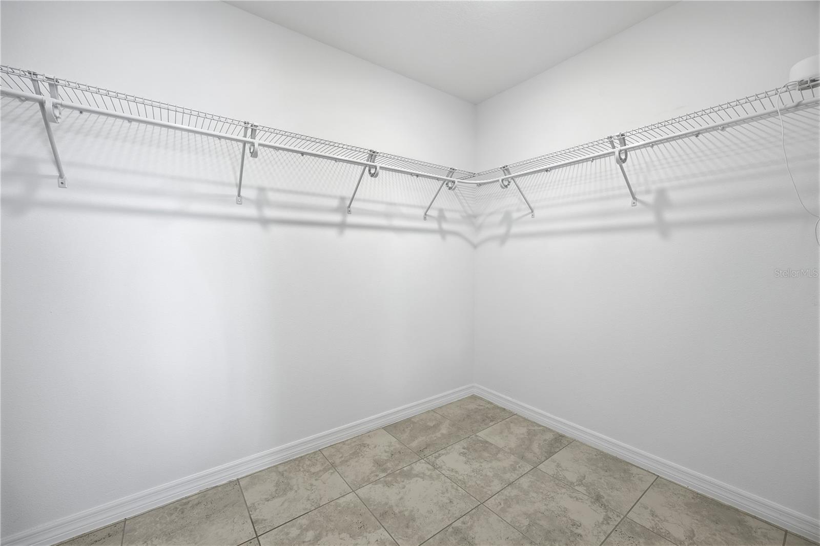 CALESA TOWNSHIP ROAN HILLS PH - Residential