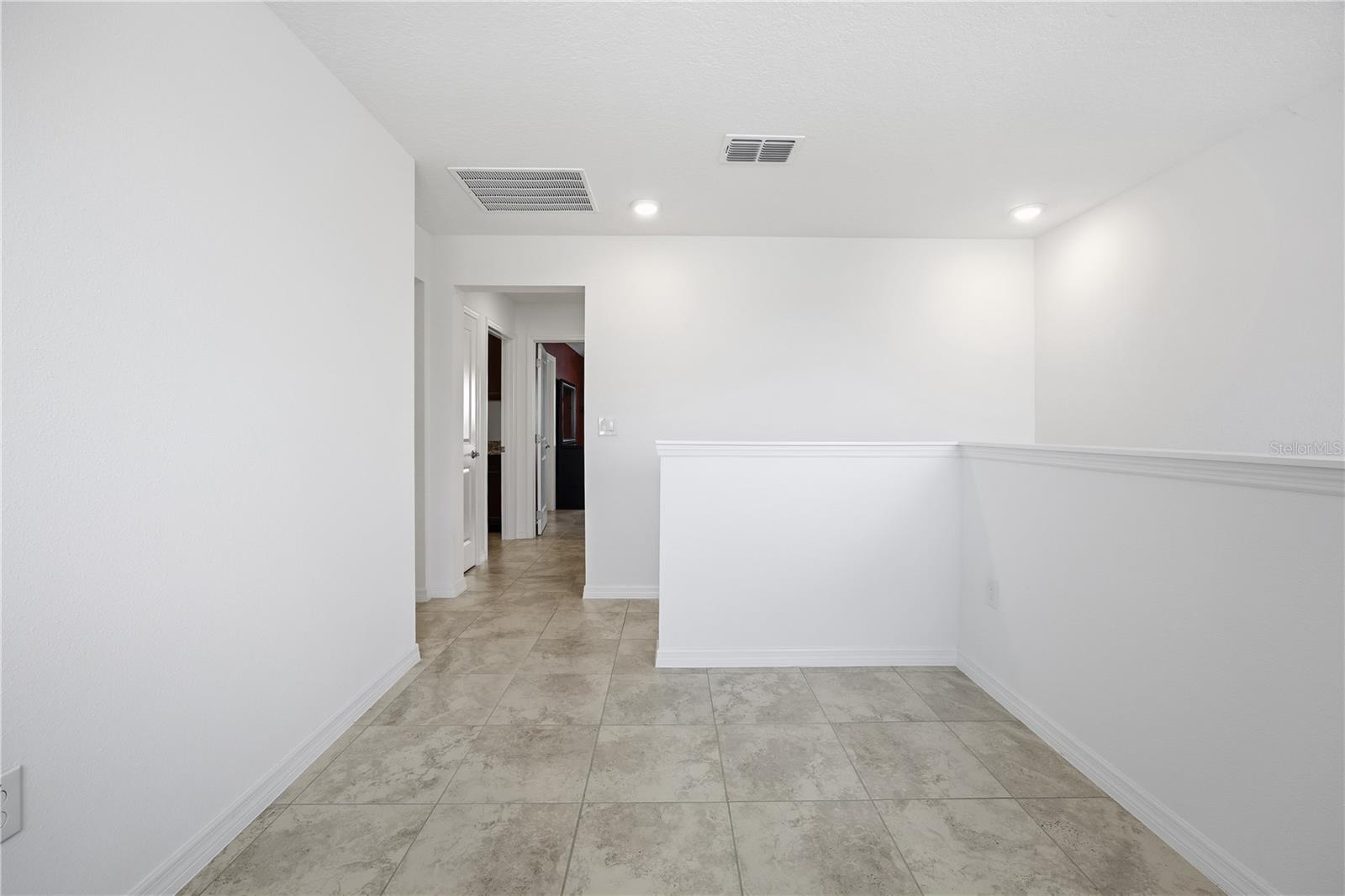 CALESA TOWNSHIP ROAN HILLS PH - Residential