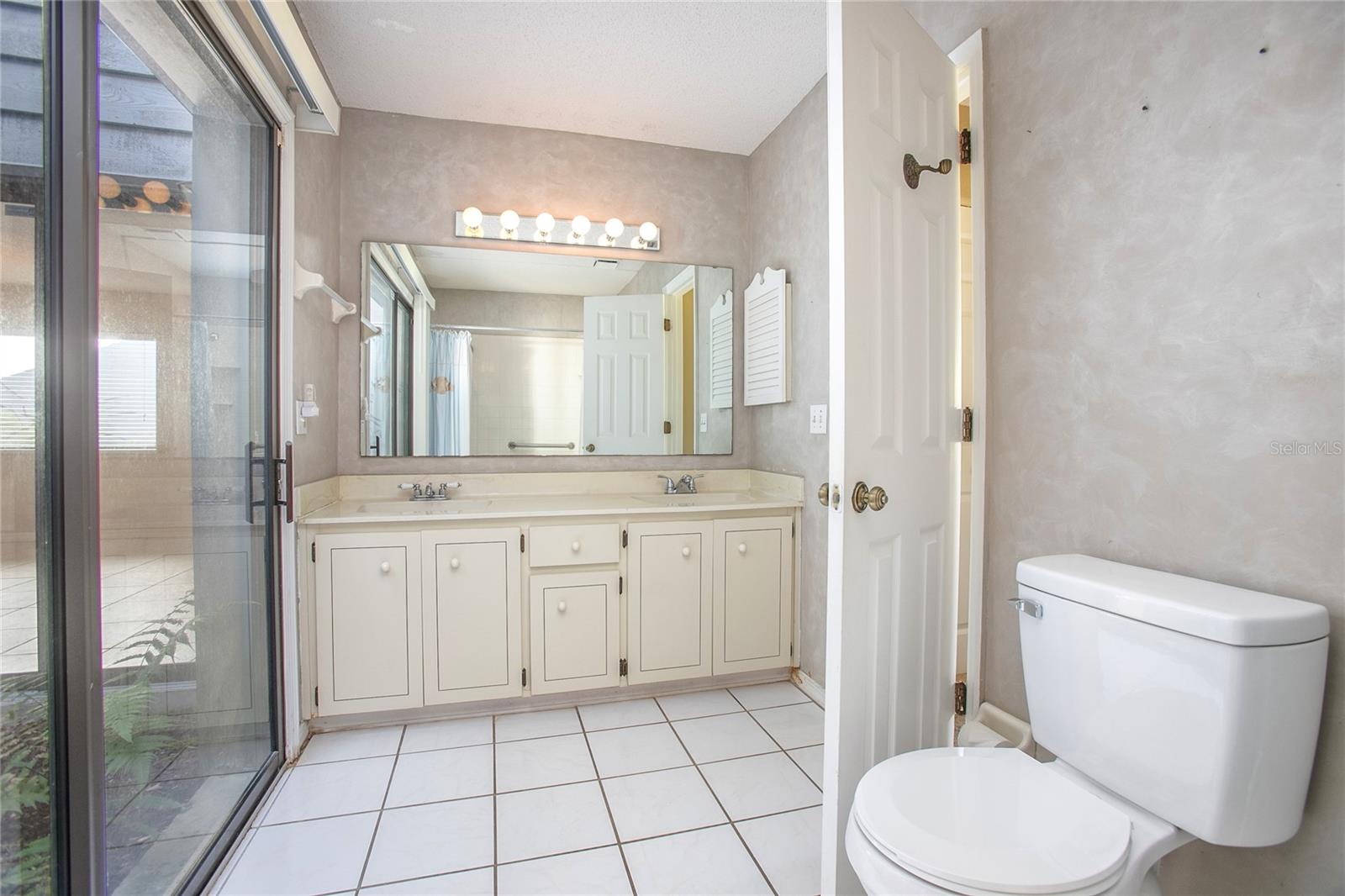 BRANDYWINE VILLAGE CONDO - Residential