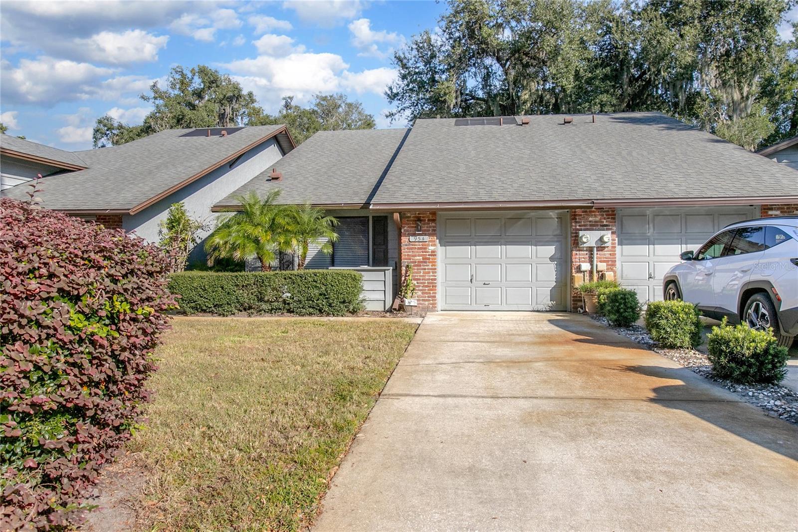 954 VILLAGE GREEN ROAD 954