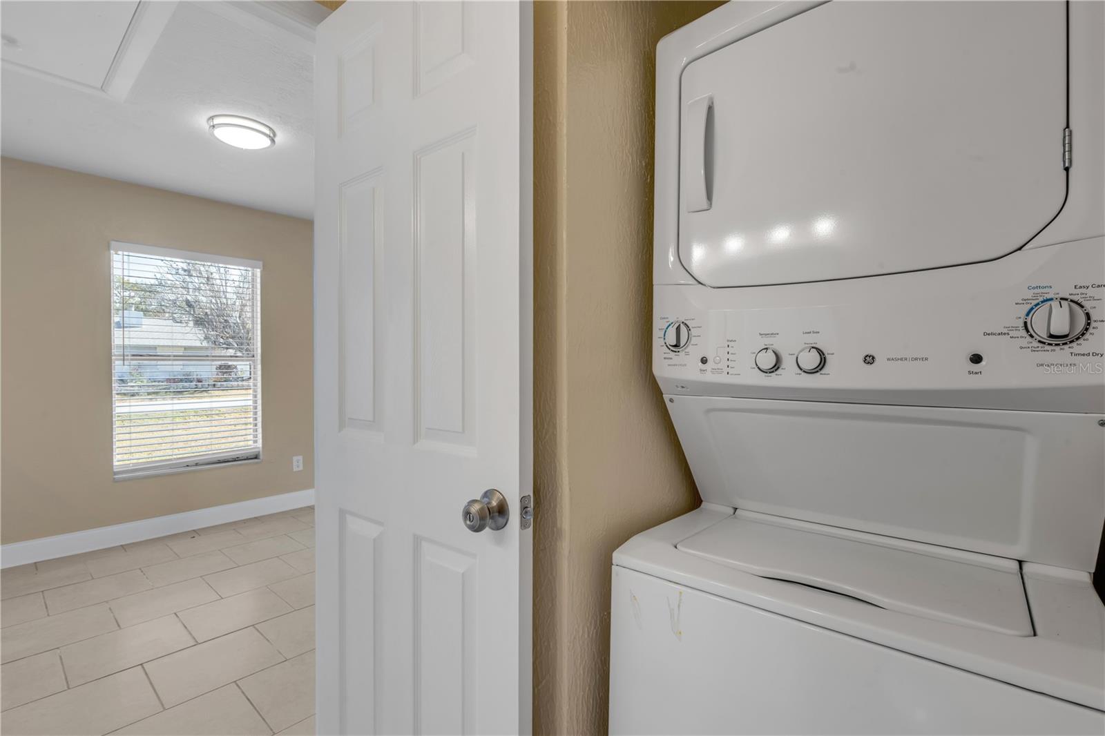 FLORIDA SHORES 01 - Residential Income