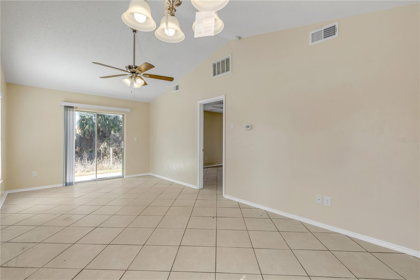 FLORIDA SHORES 01 - Residential Income