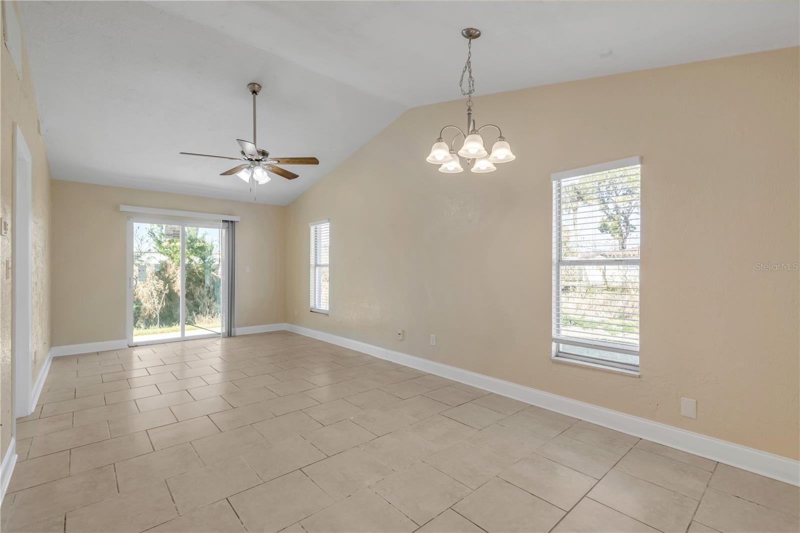 FLORIDA SHORES 01 - Residential Income