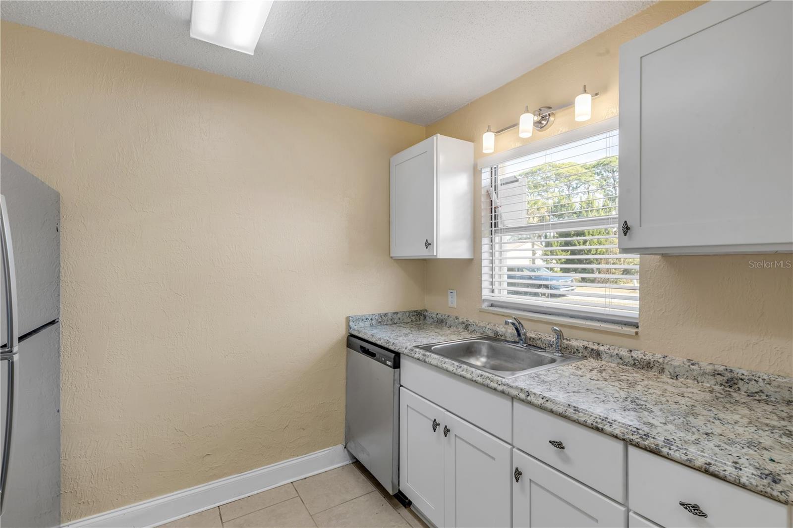 FLORIDA SHORES 01 - Residential Income