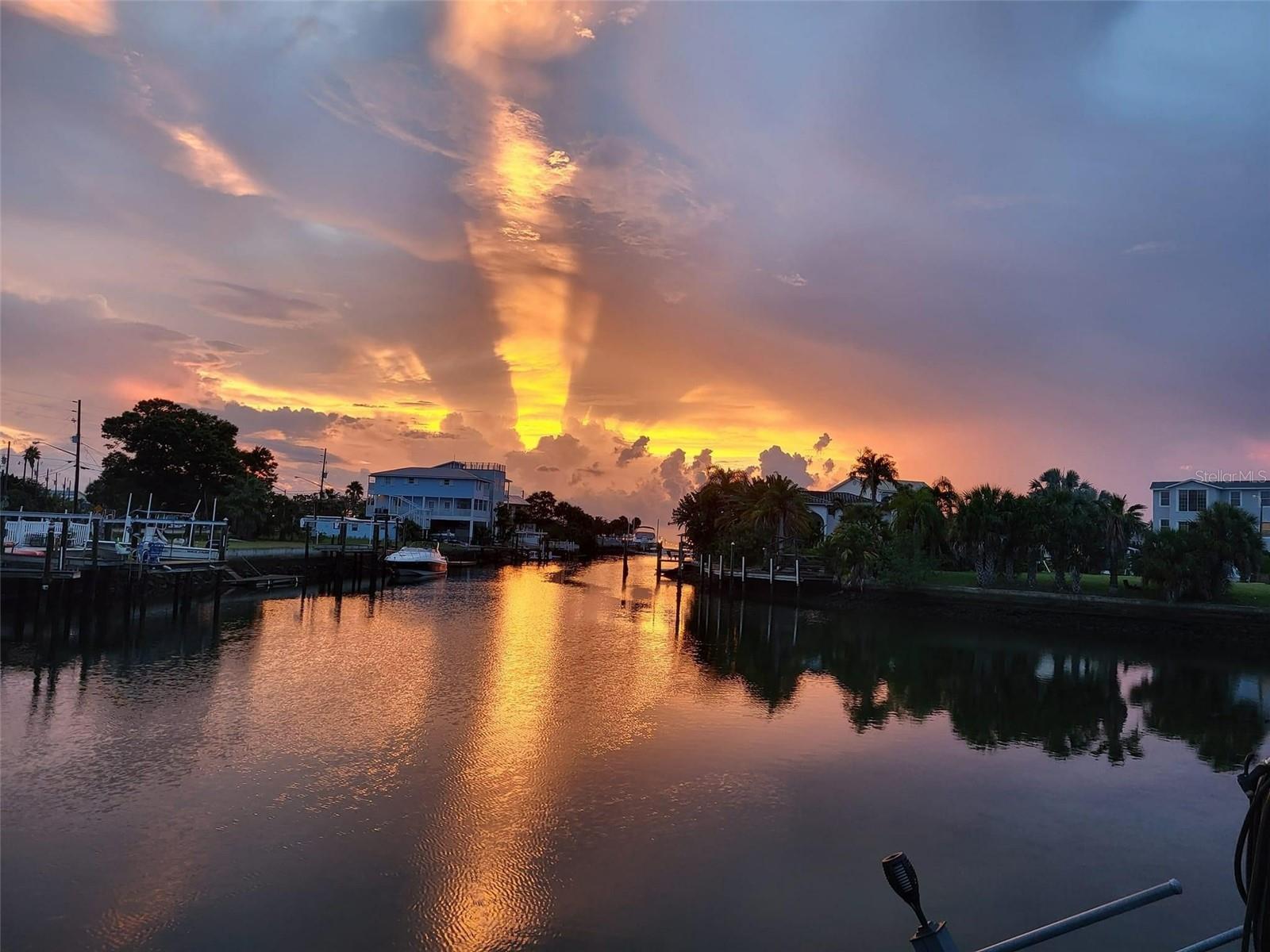 HUDSON BEACH ESTATES - Land