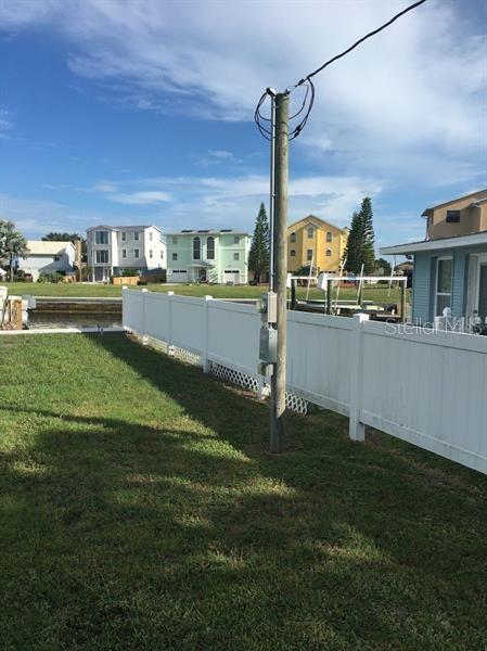 HUDSON BEACH ESTATES - Land