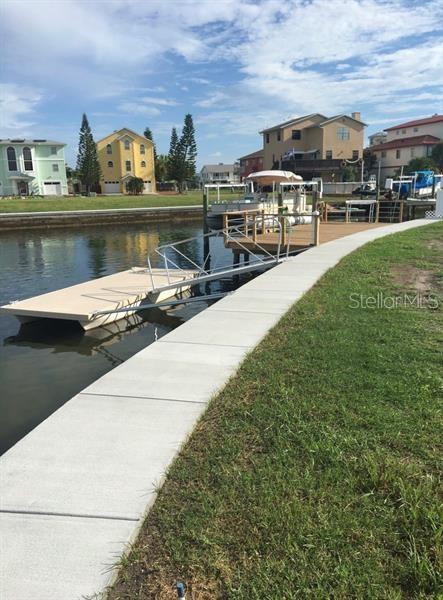 HUDSON BEACH ESTATES - Land