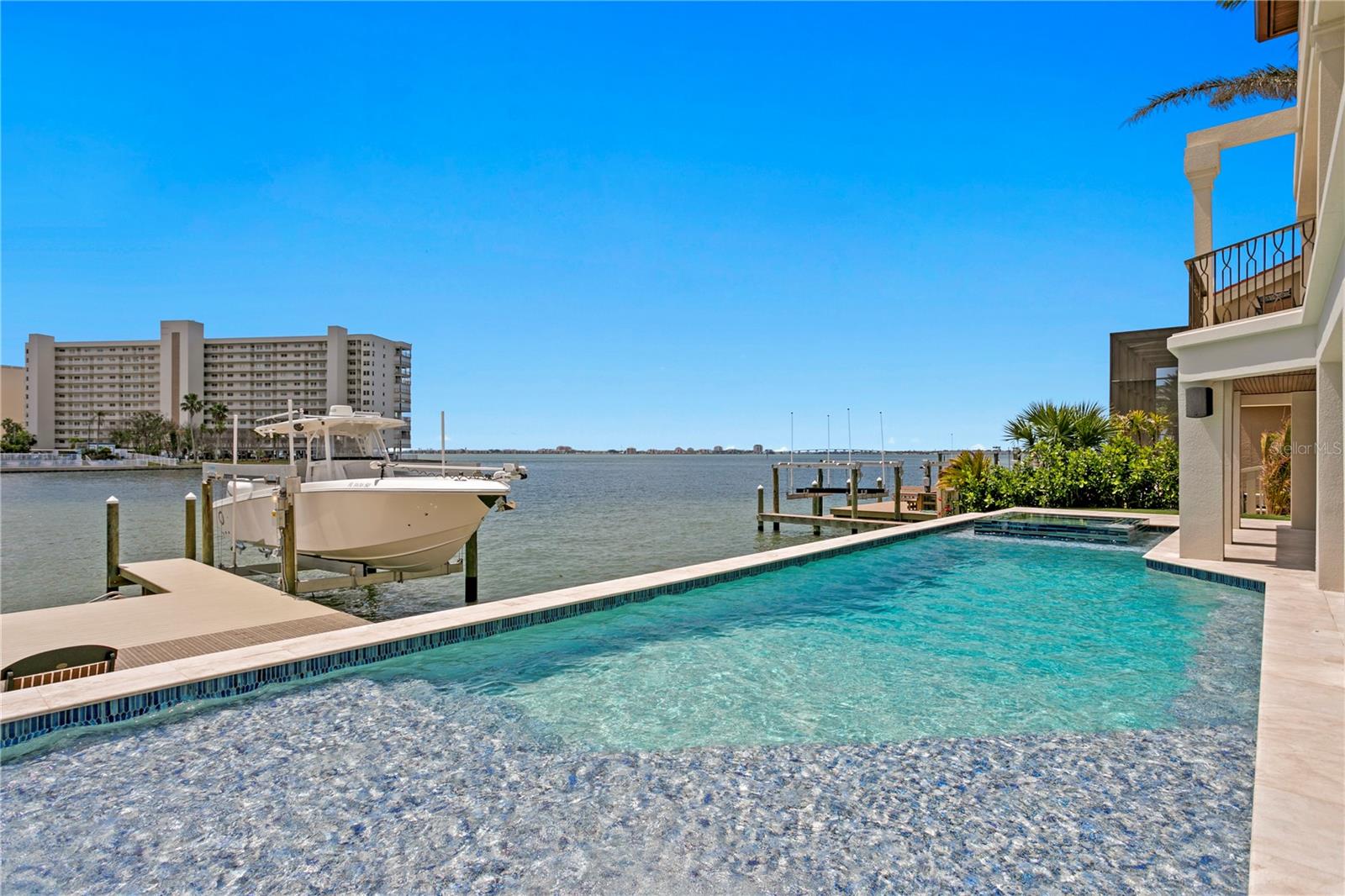 SKIMMER POINT PH III - Residential