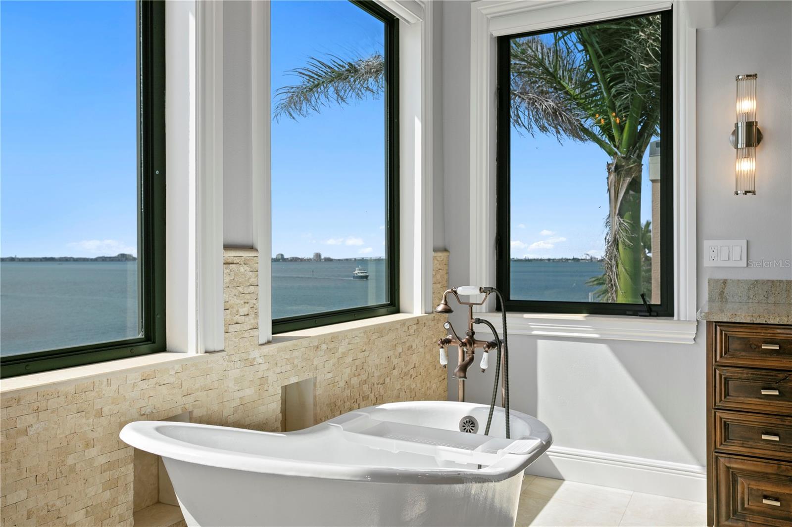 SKIMMER POINT PH III - Residential