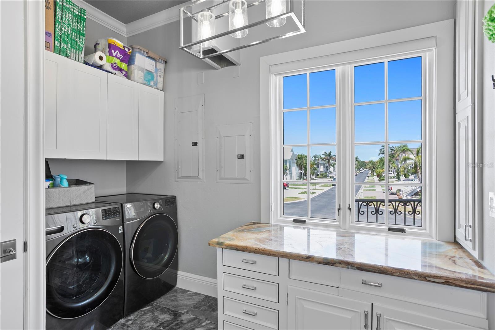 SKIMMER POINT PH III - Residential