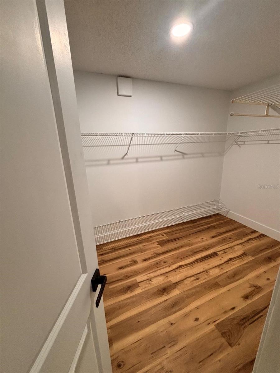 MARION OAKS - Residential