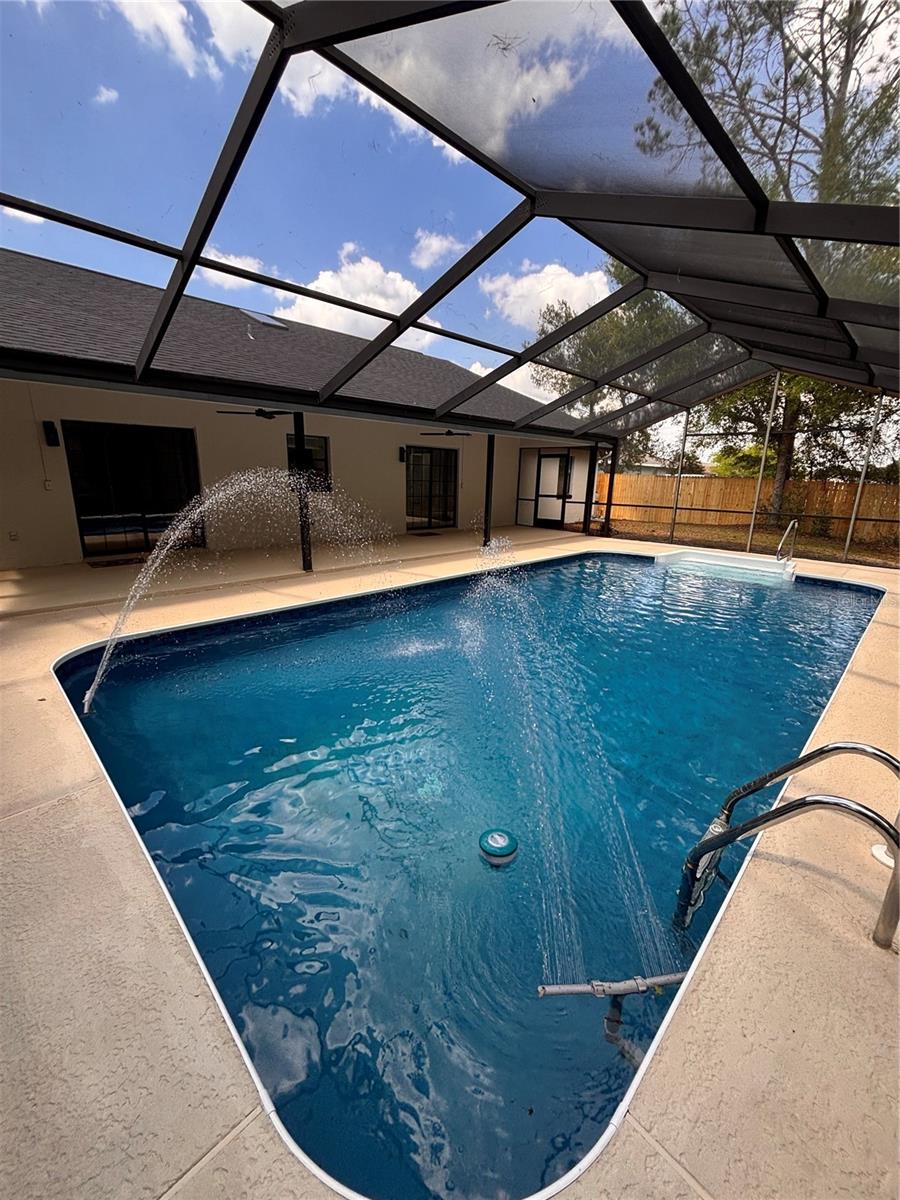 MARION OAKS - Residential