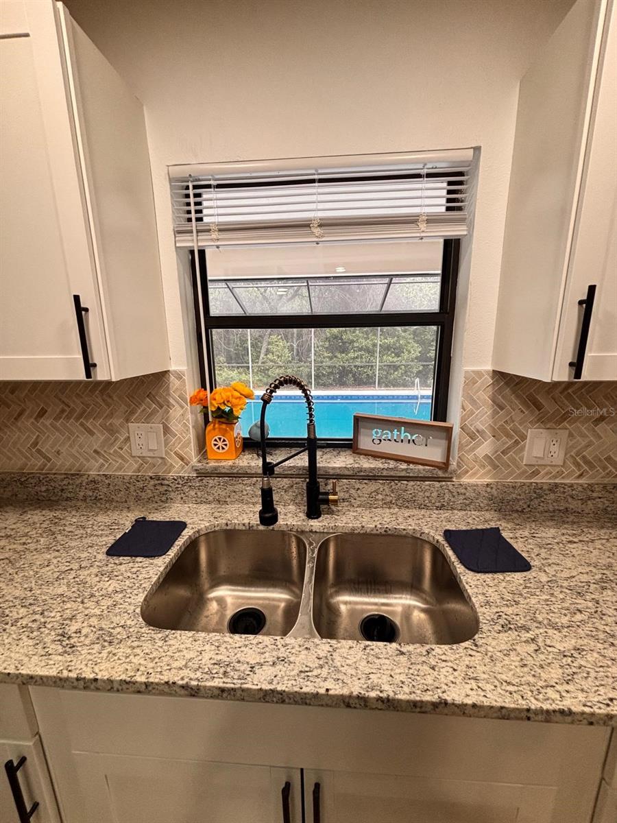 MARION OAKS - Residential