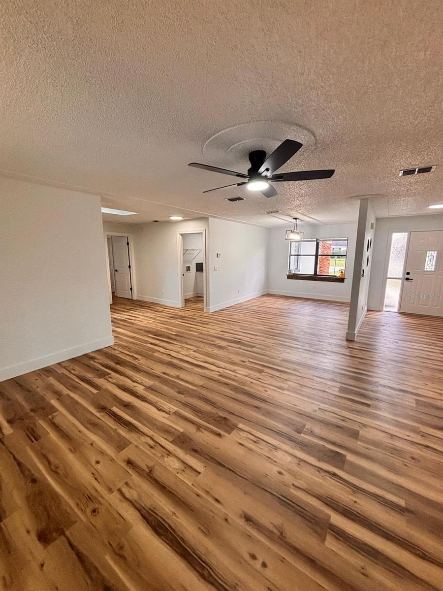 MARION OAKS - Residential