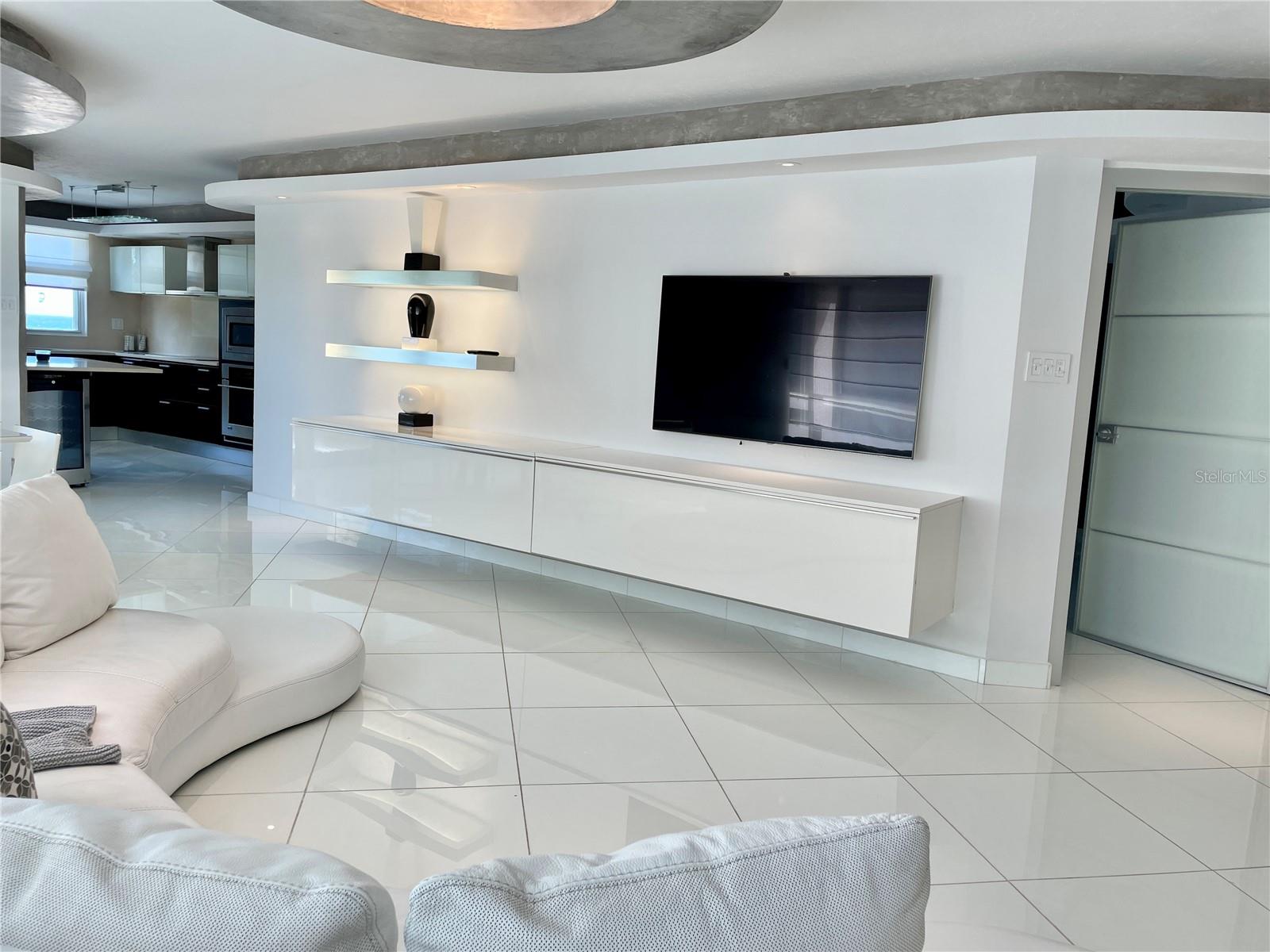 CARRION COURT PLAYA - Residential Lease