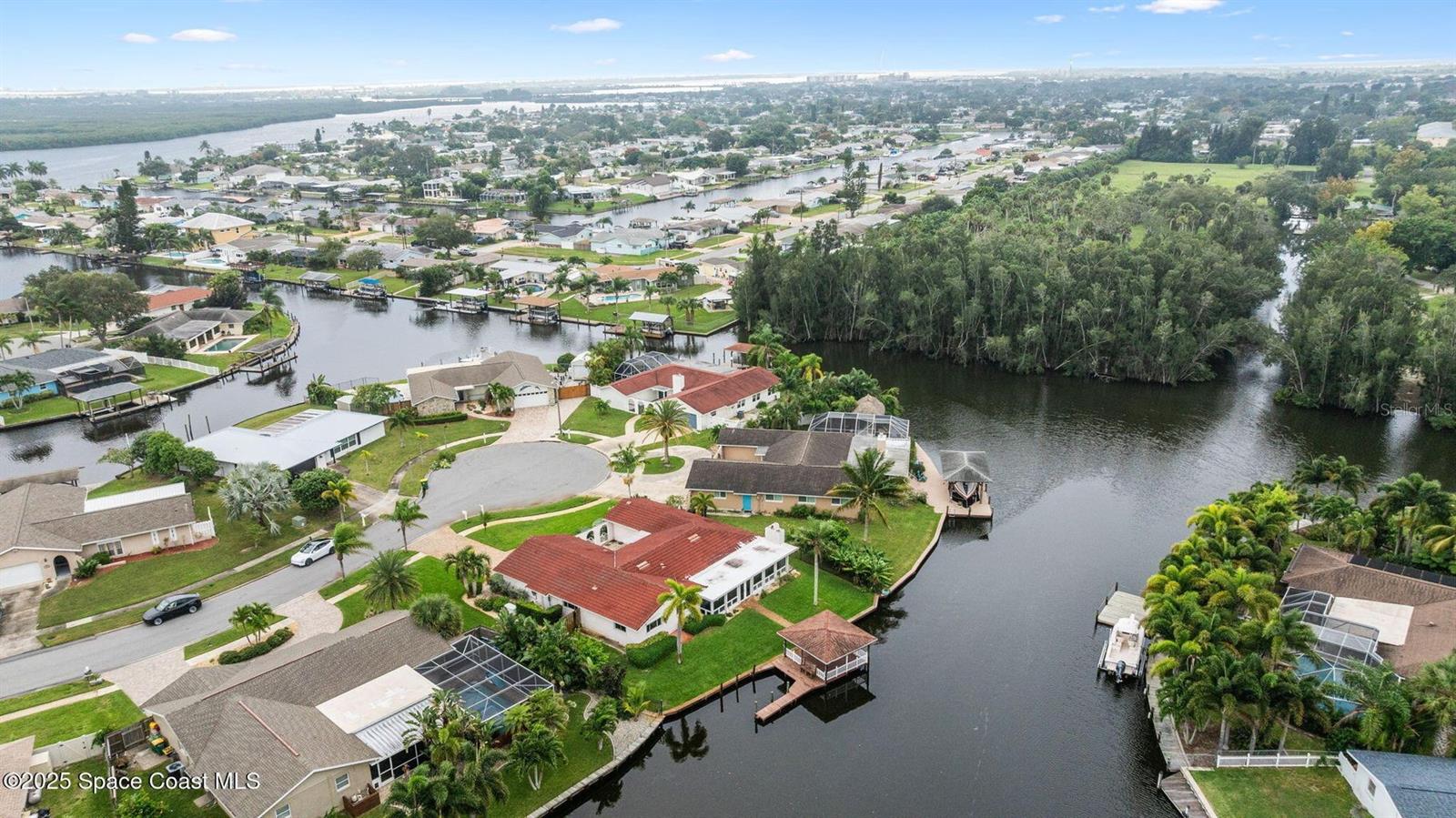 DIANA SHORES UNIT 05 - Residential