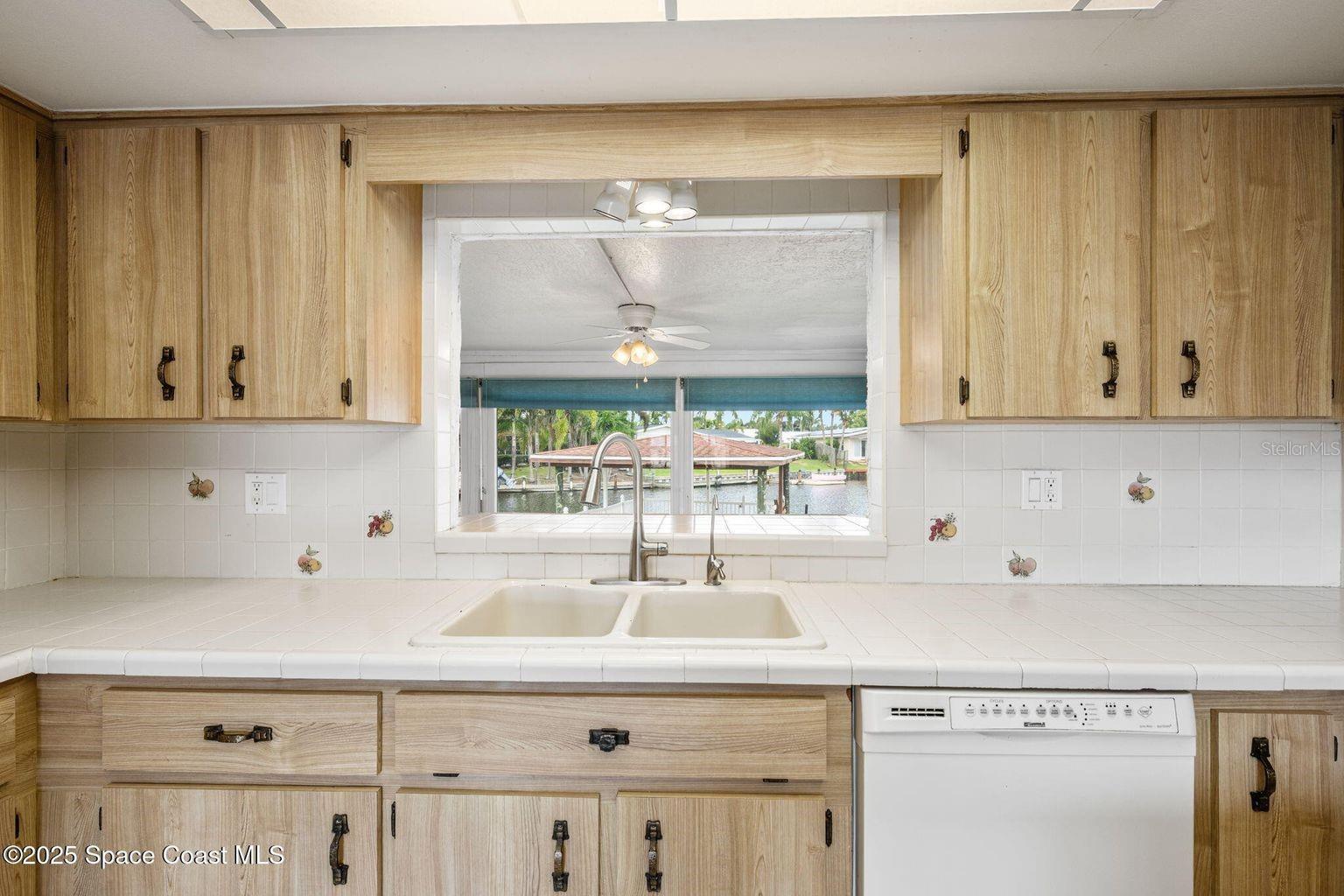 DIANA SHORES UNIT 05 - Residential