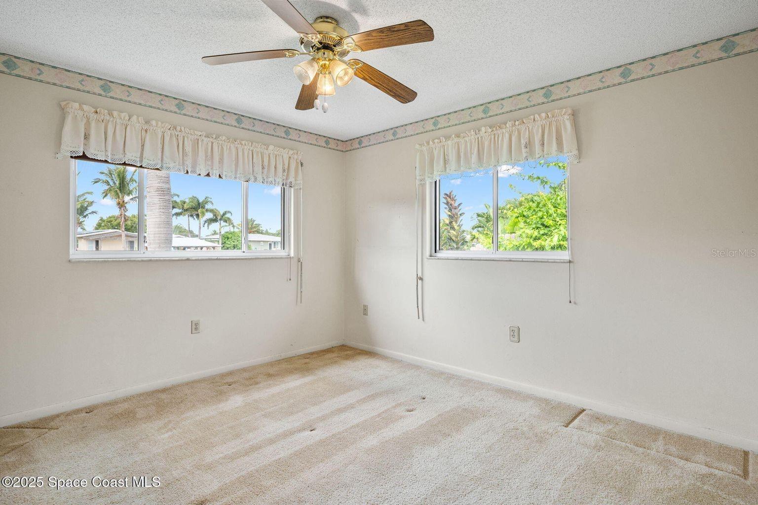 DIANA SHORES UNIT 05 - Residential