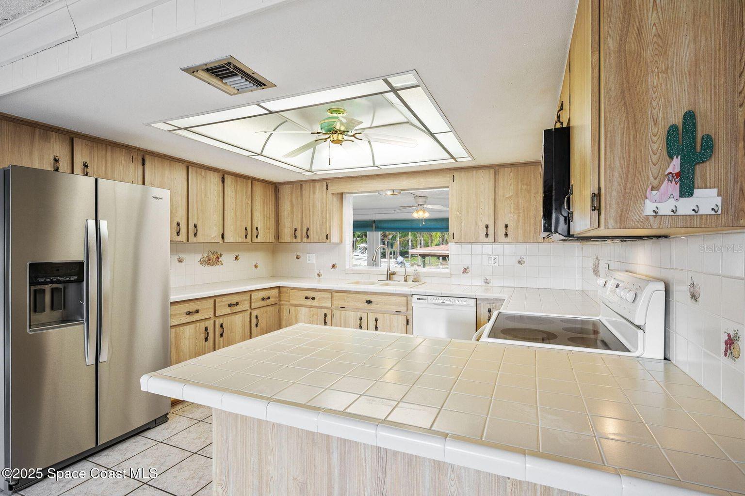 DIANA SHORES UNIT 05 - Residential