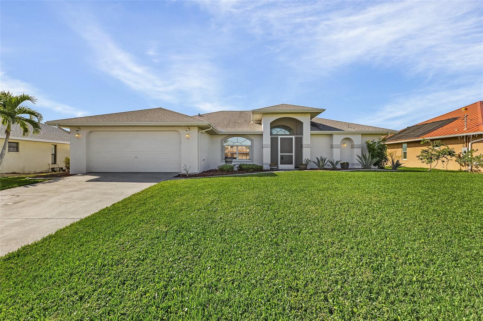 CAPE CORAL - Residential