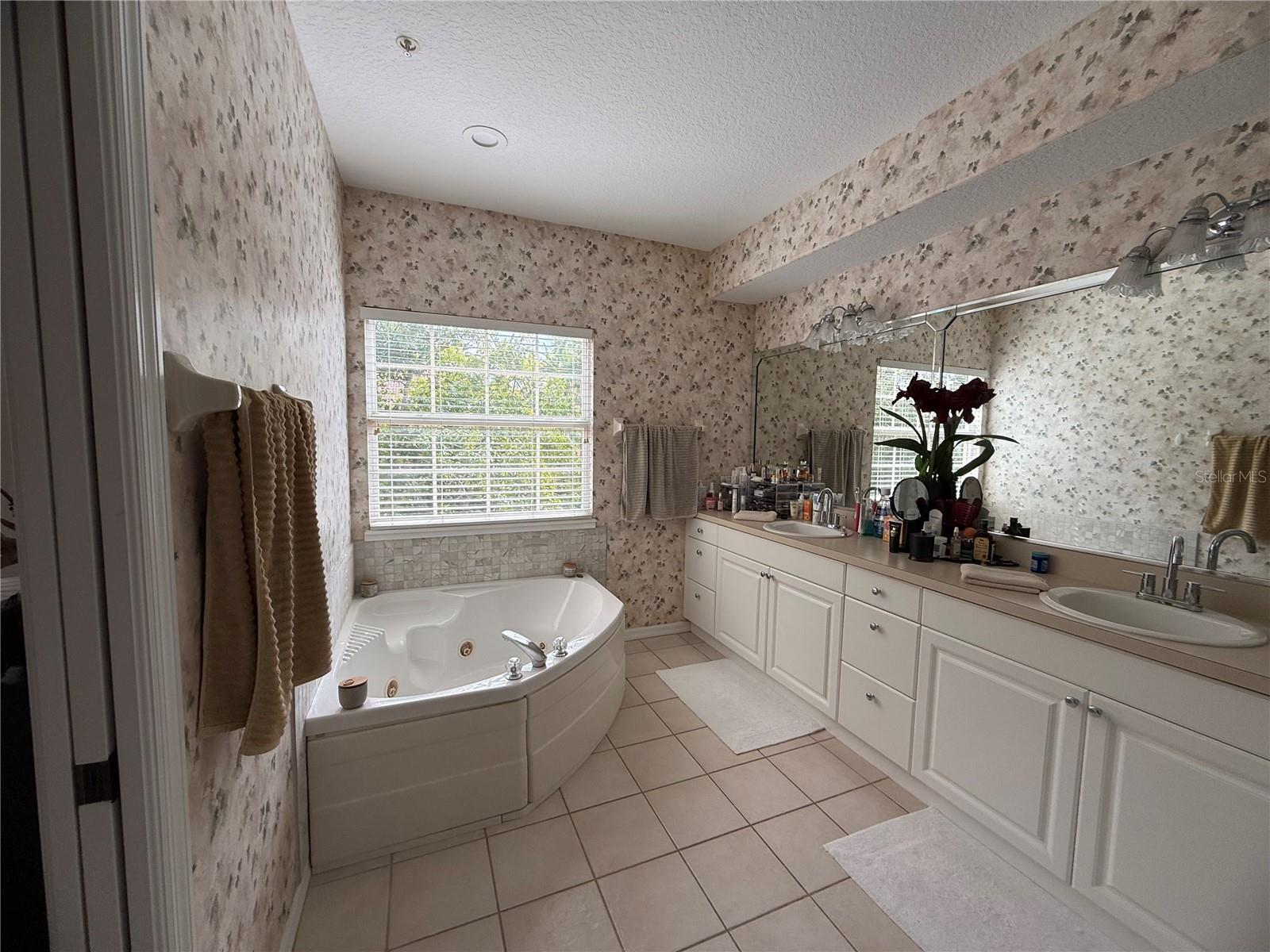 PALMER SQUARE WEST - Residential