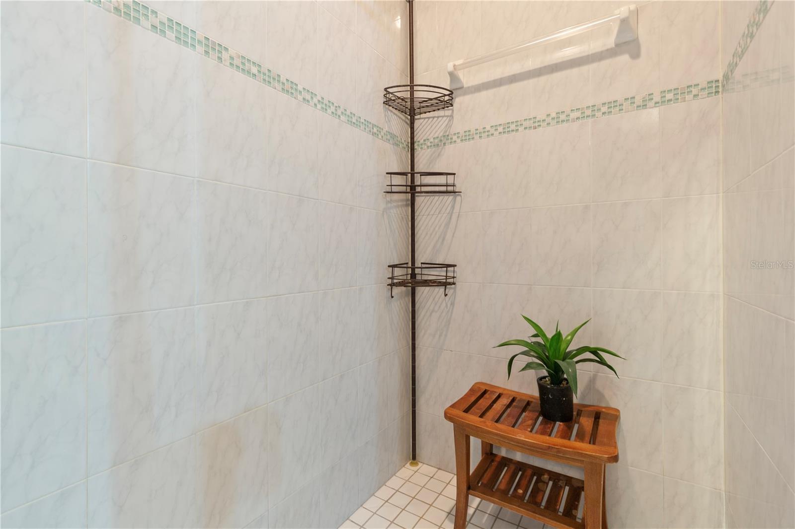 POINTE ALEXIS SOUTH PH III - Residential