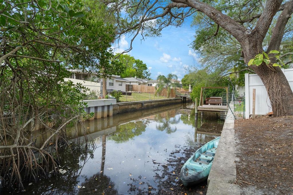 Photo of 4808 W Euclid Avenue, Tampa, FL 33629 (MLS # TB8490739)