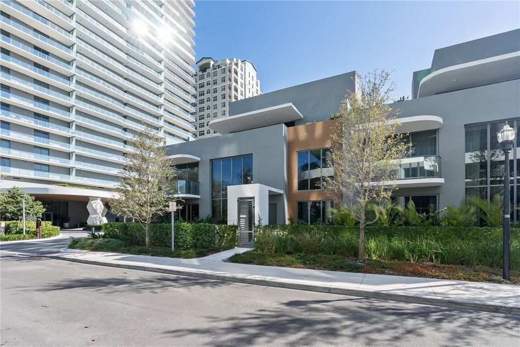 Photo of 3020 W Santiago Street #1, Tampa, FL 33629 (MLS # TB8504023)