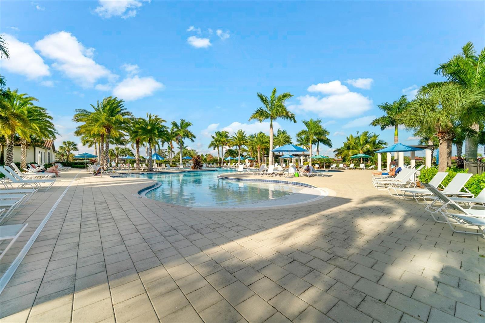 SARASOTA NATIONAL PH 13B - Residential Lease